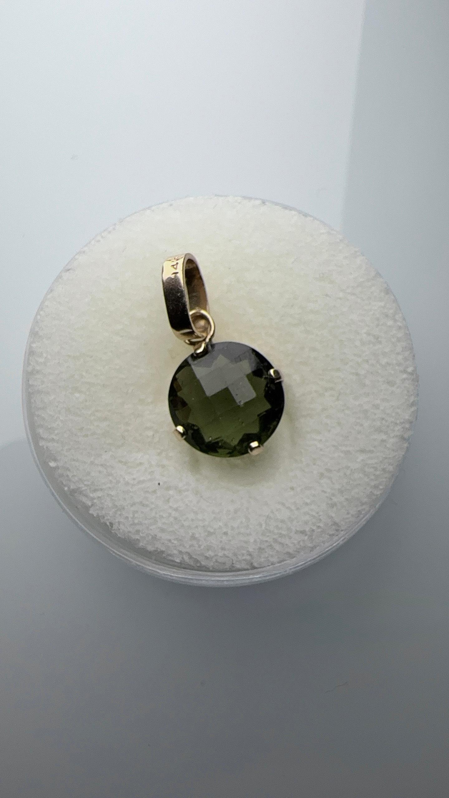 Moldavita 14K Gold Pendant
